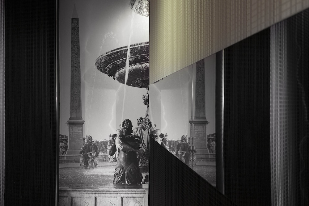 L Empire Paris photo5