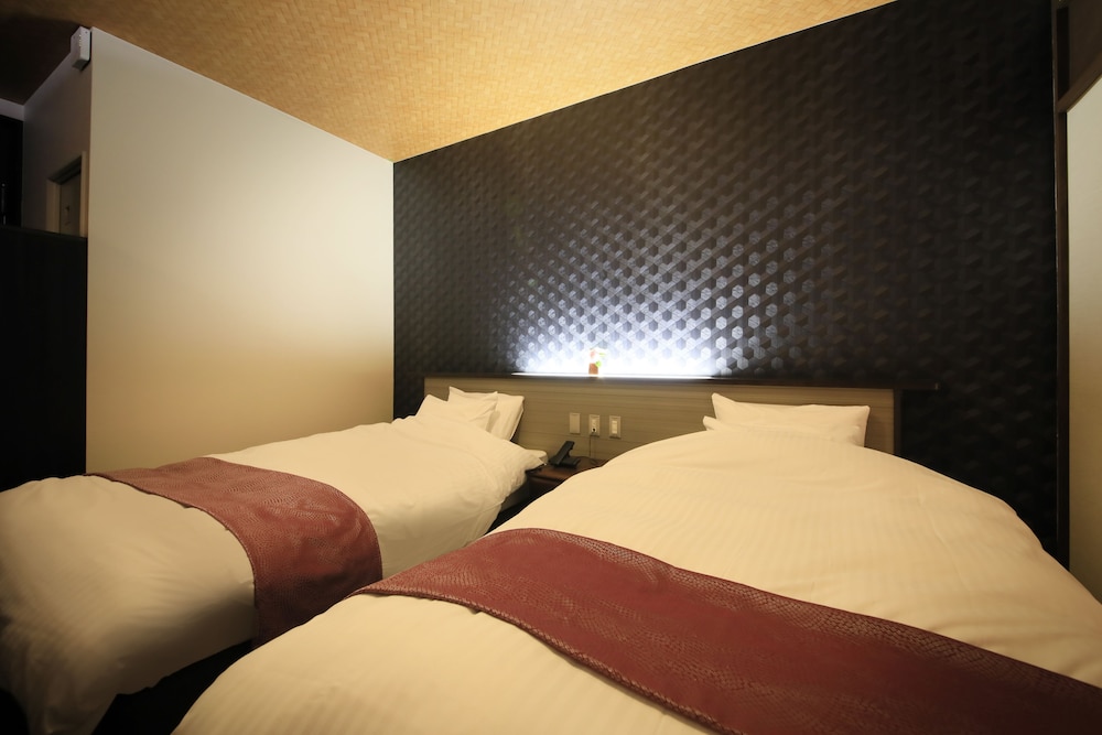 Hotel Kamogawaso 8/40