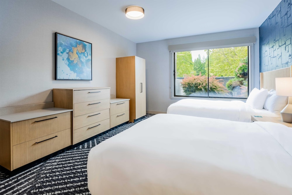 Hyatt House Portland Airport 14/50