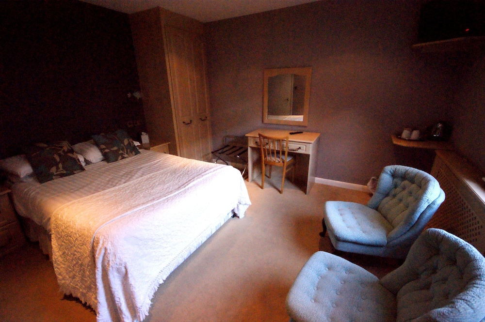 Donington Manor 24/50