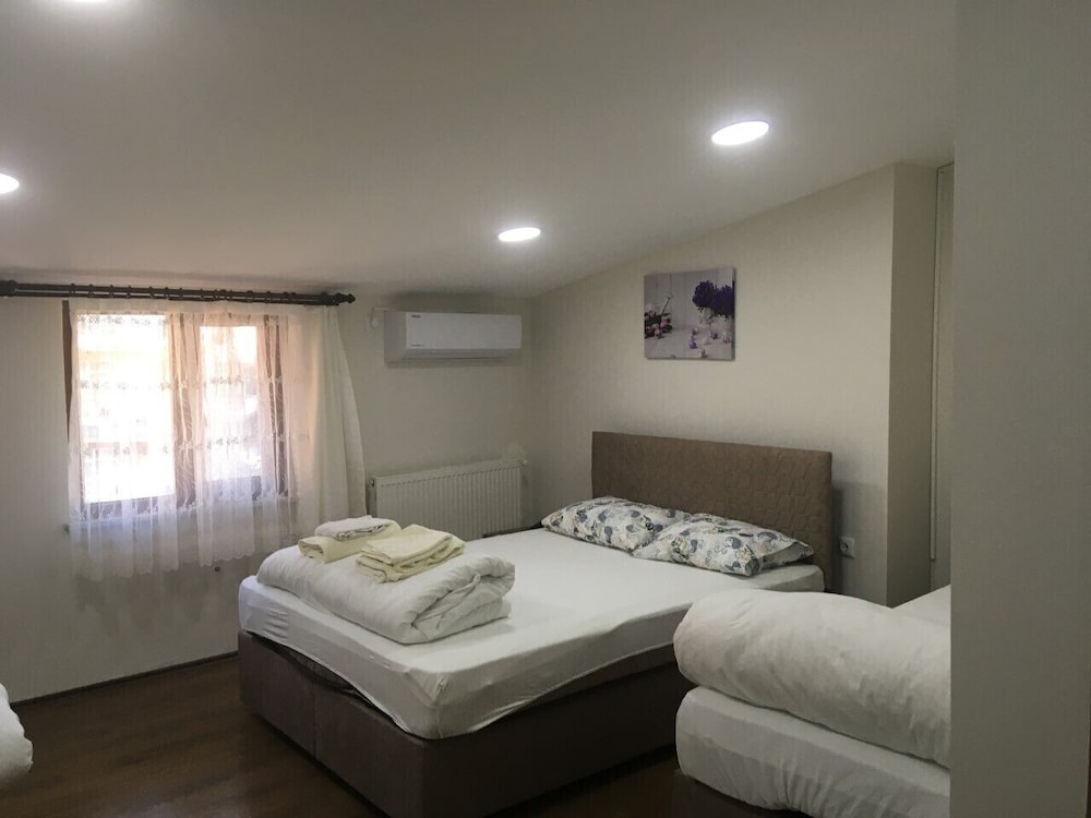 Kule Hotel 9/49