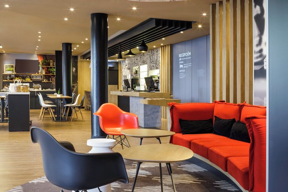 Ibis Granada Hotel 46/60