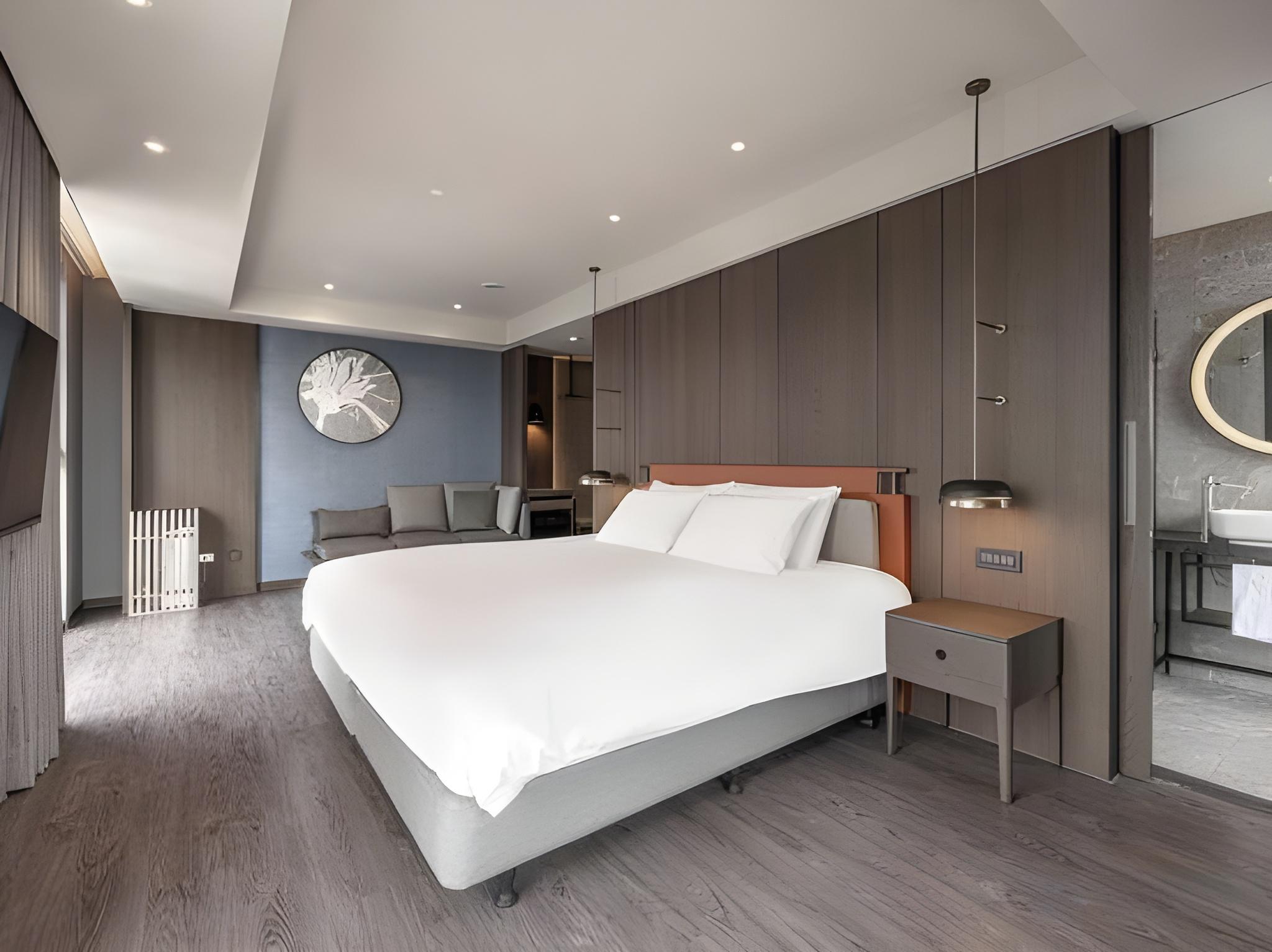 Serenity, Junior Suite, Superior, Executive, King Bed, Ocean View