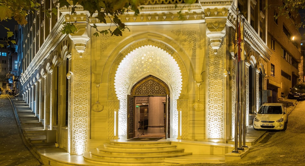 Ajwa Sultanahmet Hotel 75/79