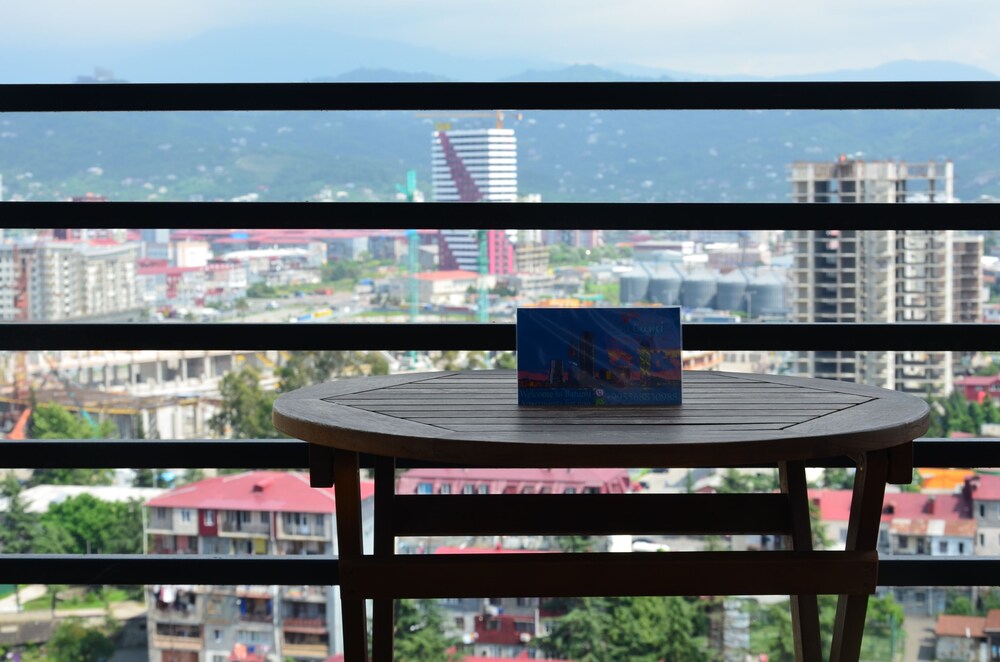 Batumi Real Lux 2/50