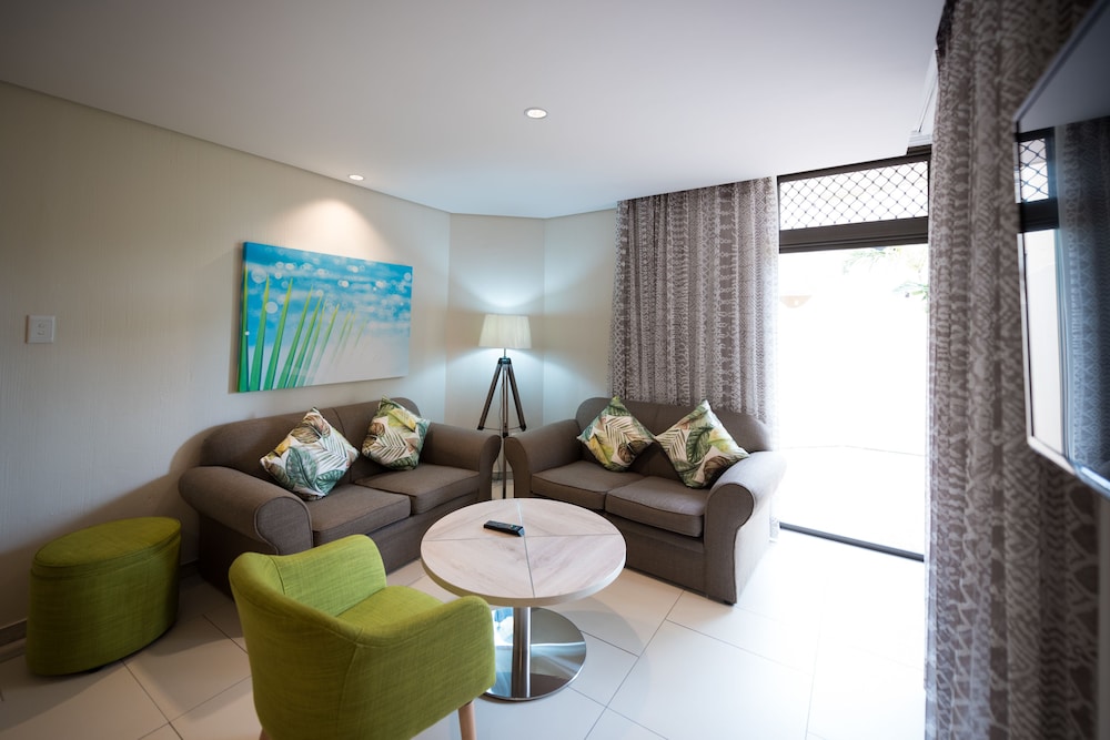 La Lucia Sands 18/42