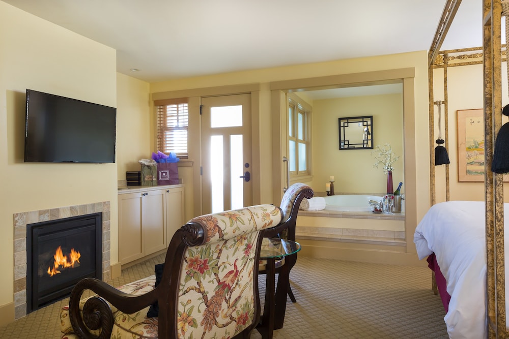 Grand, Spa, King Bed