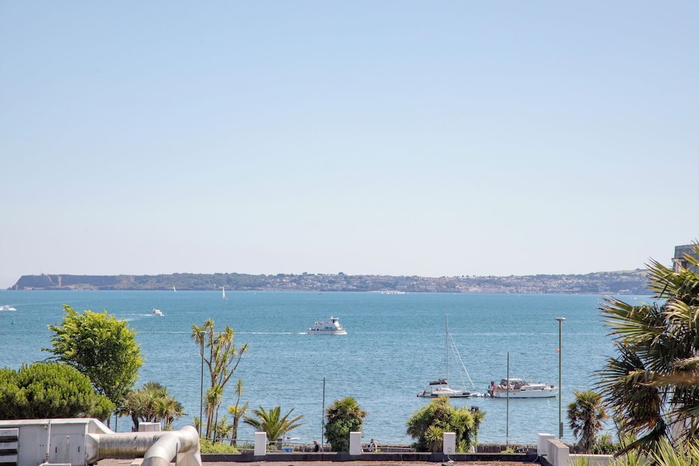 Belgrave Sands Hotel & Spa 43/47
