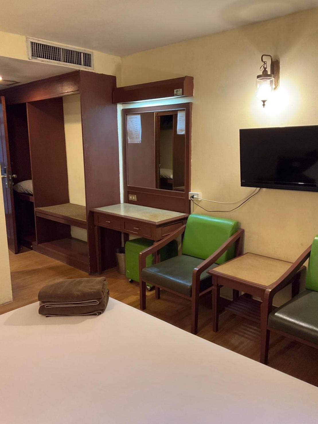 INTERTOWER HOTEL (SHA) 34/48