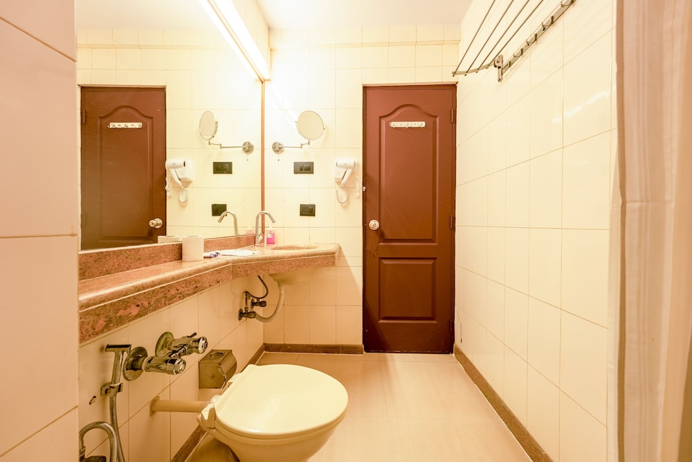 LANDMARK SUITES 47/47