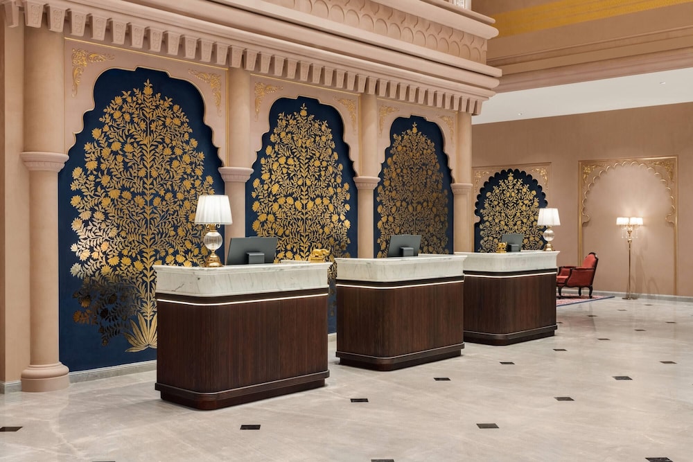 Wyndham Grand Udaipur Fateh Sagar Lake 10/66