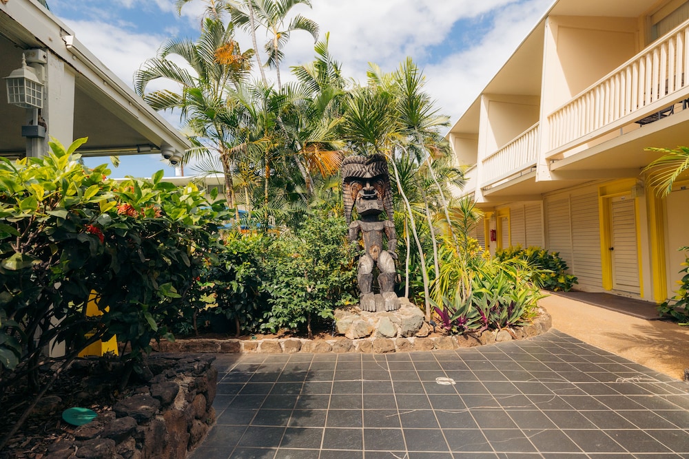 Waikiki Heritage Hotel 46/50