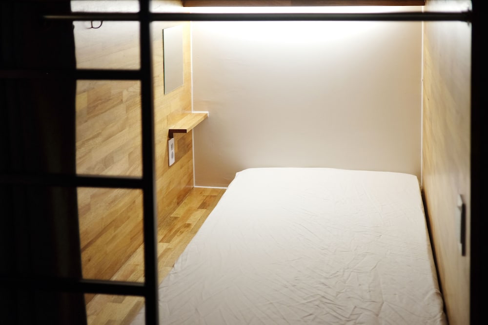 The Cube Hotel - Hostel 28/70