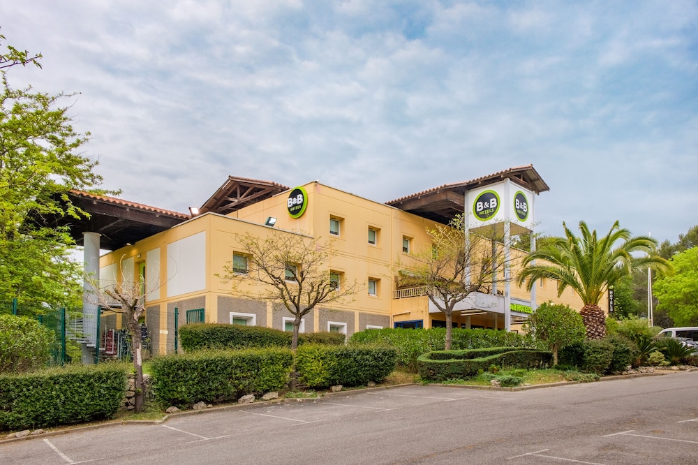 B&B Hotel Cannes Mouans Sartoux in MOUANS-SARTOUX