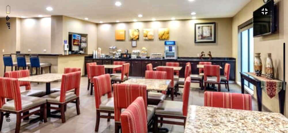 restaurant cafeteria