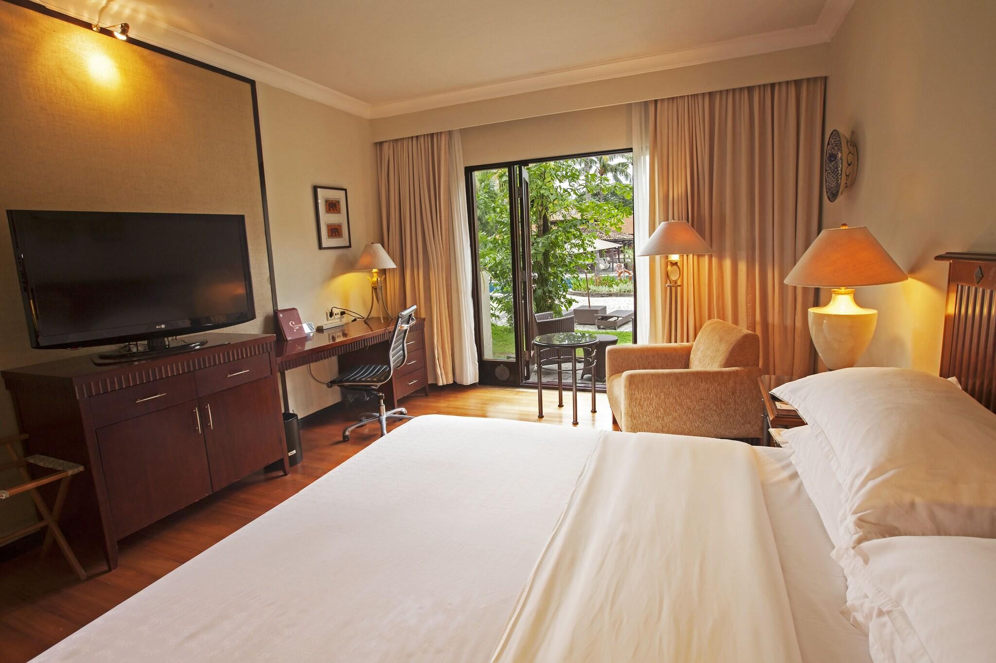 SHL Hotel and Resort 26/77