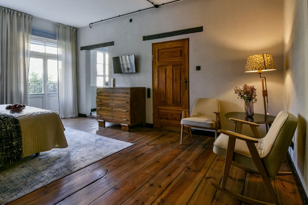 Arthotel Stalowa52 32/58