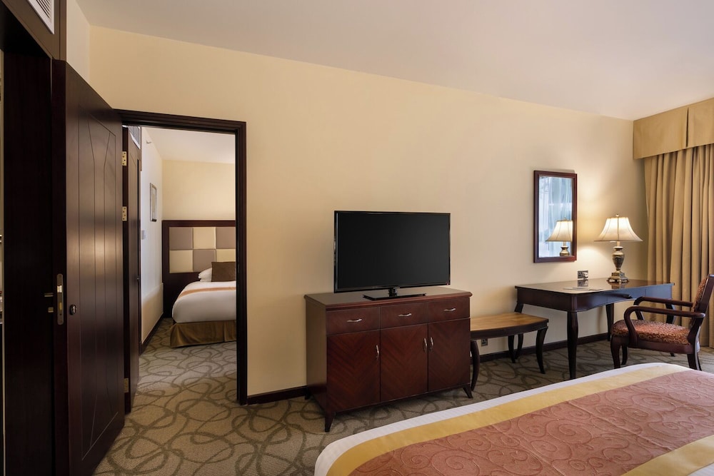 Grand Hotel Excelsior 28/50