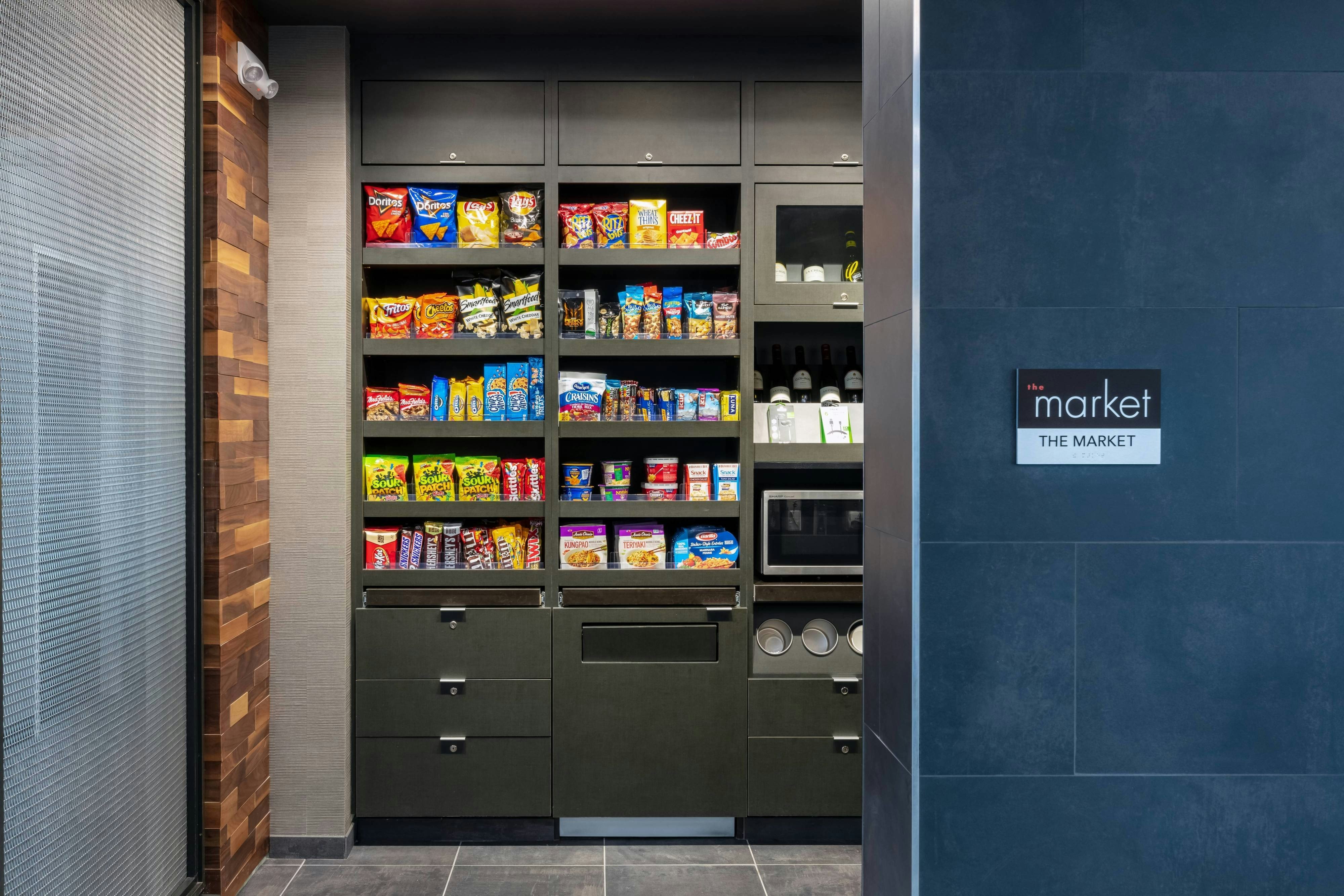 Courtyard By Marriott Savannah Airport 25/25