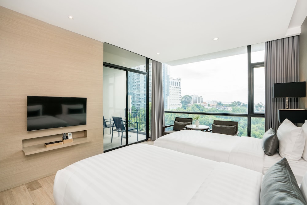 Altera Hotel And Residence Pattaya 13/62