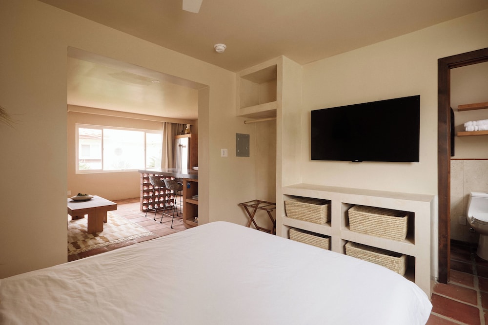 Island, Garden, Deluxe, Studio, Suite, Queen Bed, Sofa
