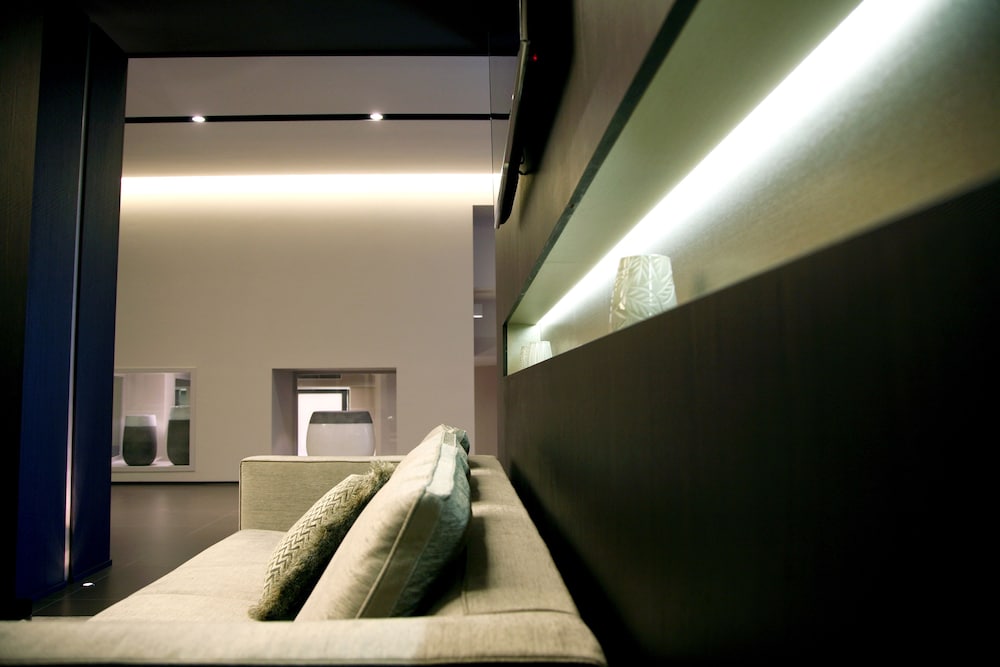 Ego Hotel 34/69