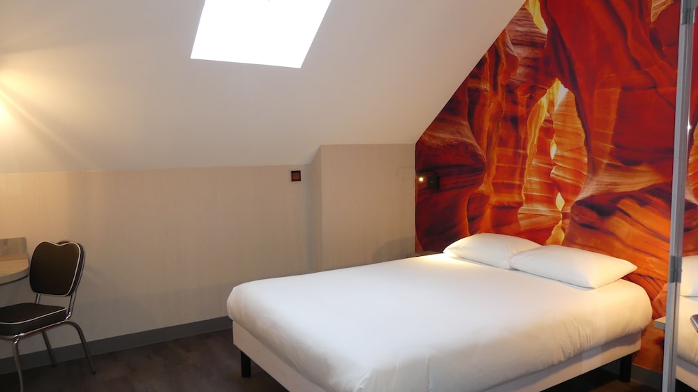 غرفة بسرير مزدوج، Break Hotel Vierzon 3/4