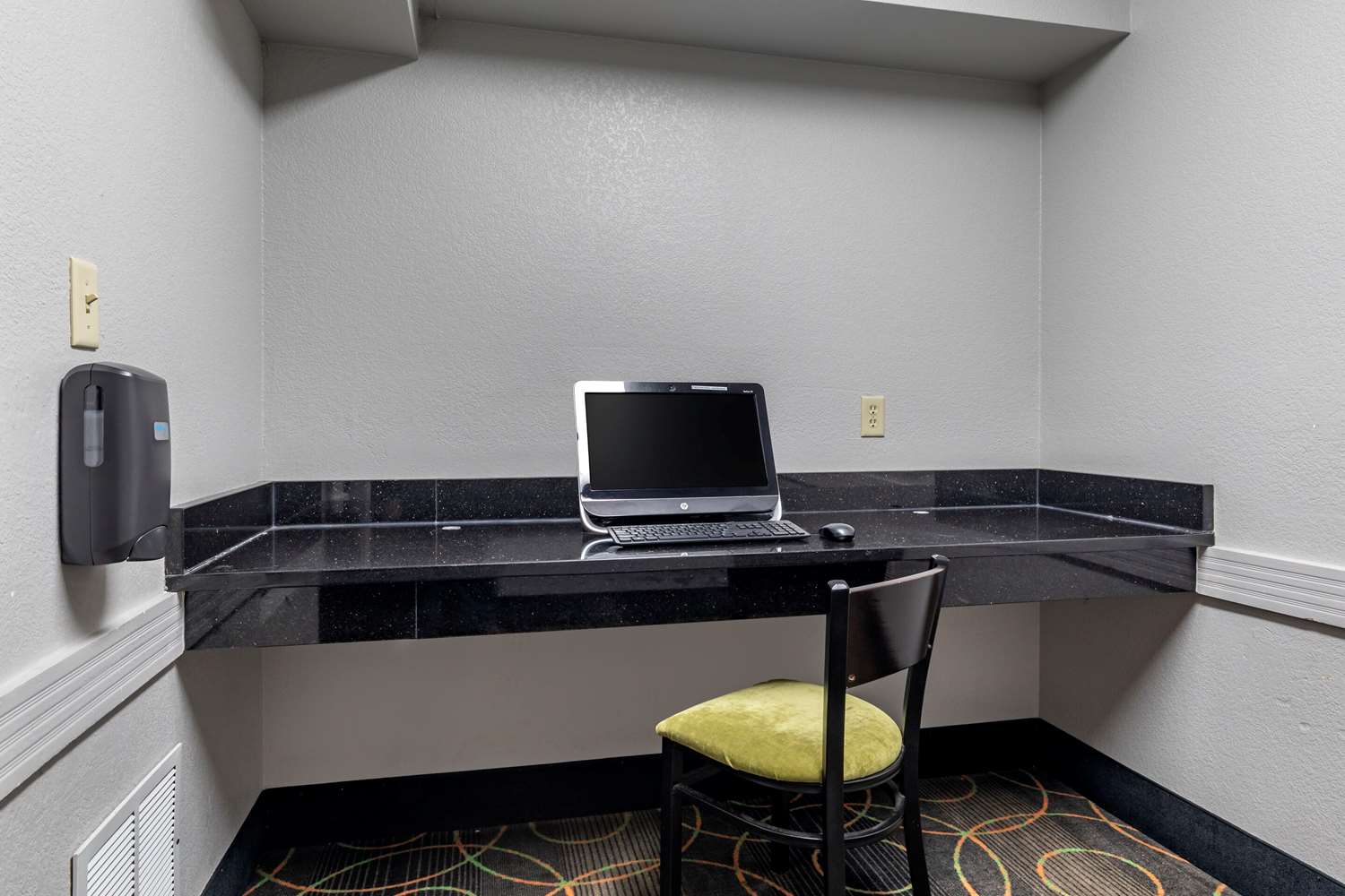 Comfort Inn Suites Mansfield 15/18