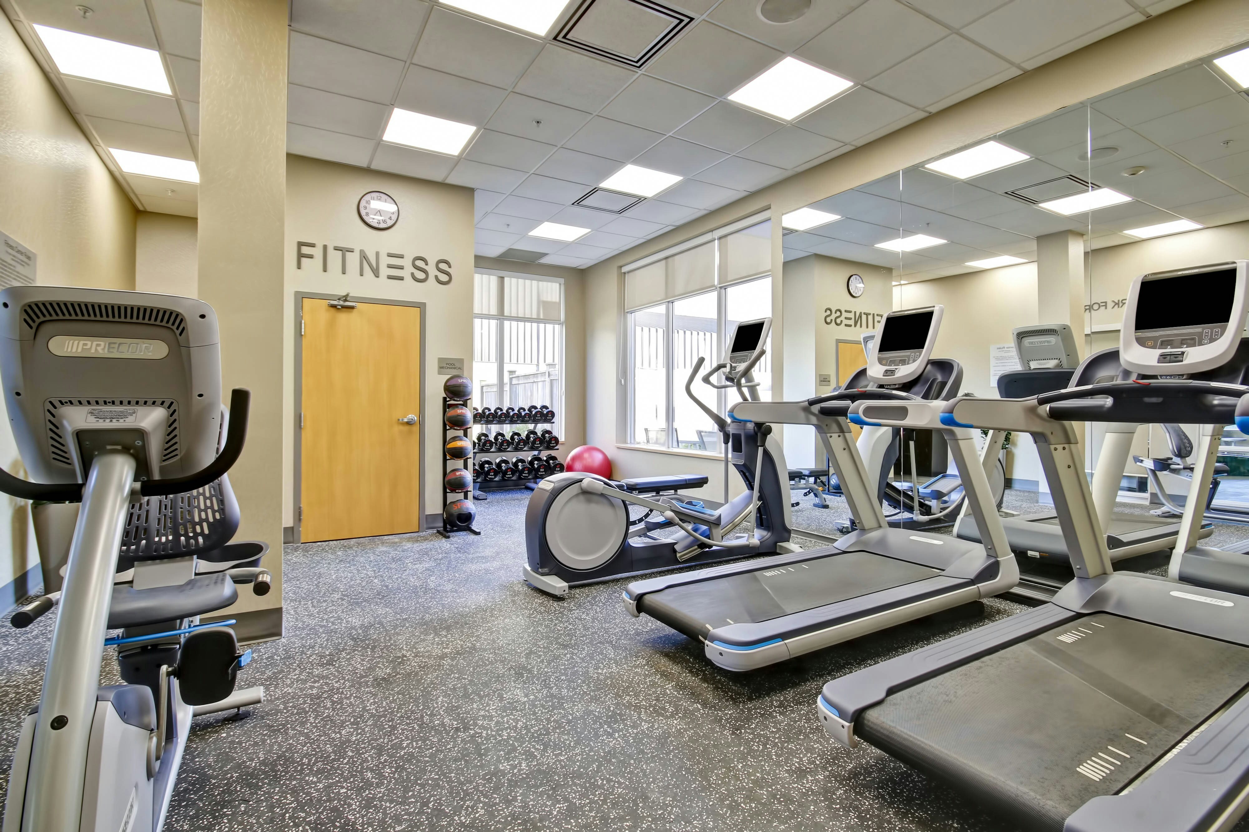 Fairfield Inn and Suites by Marriott Guelph 12/25
