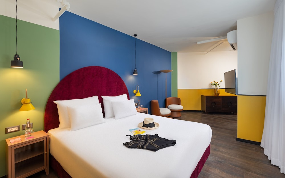 SUITE, DOUBLE BED, TERRACE