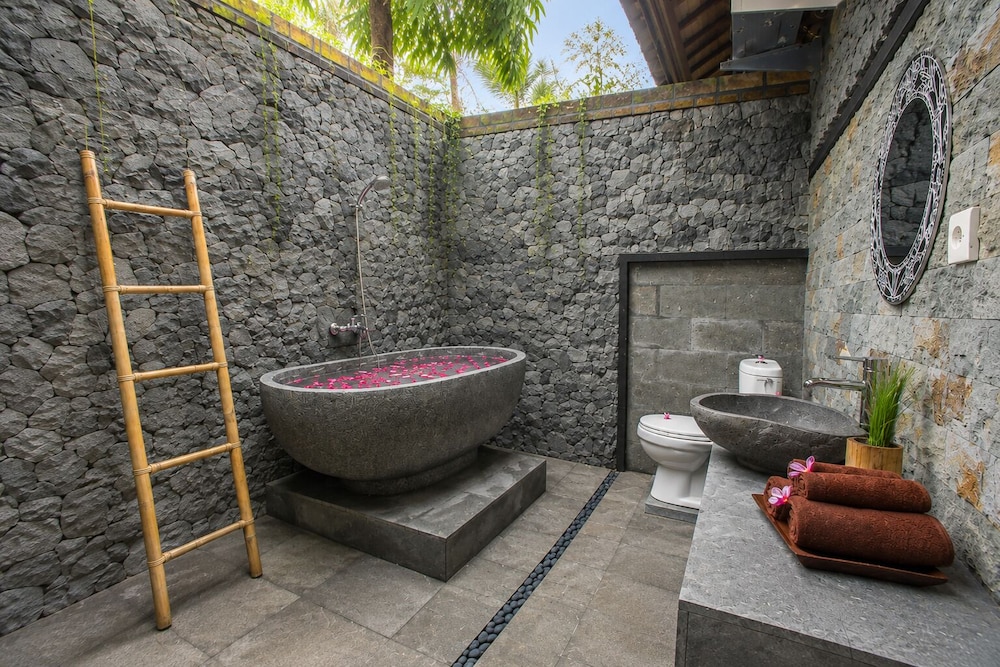 Jero Sebali Villa 47/48