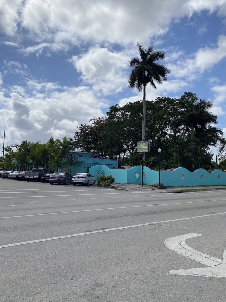Hoosville Hostel 42/66