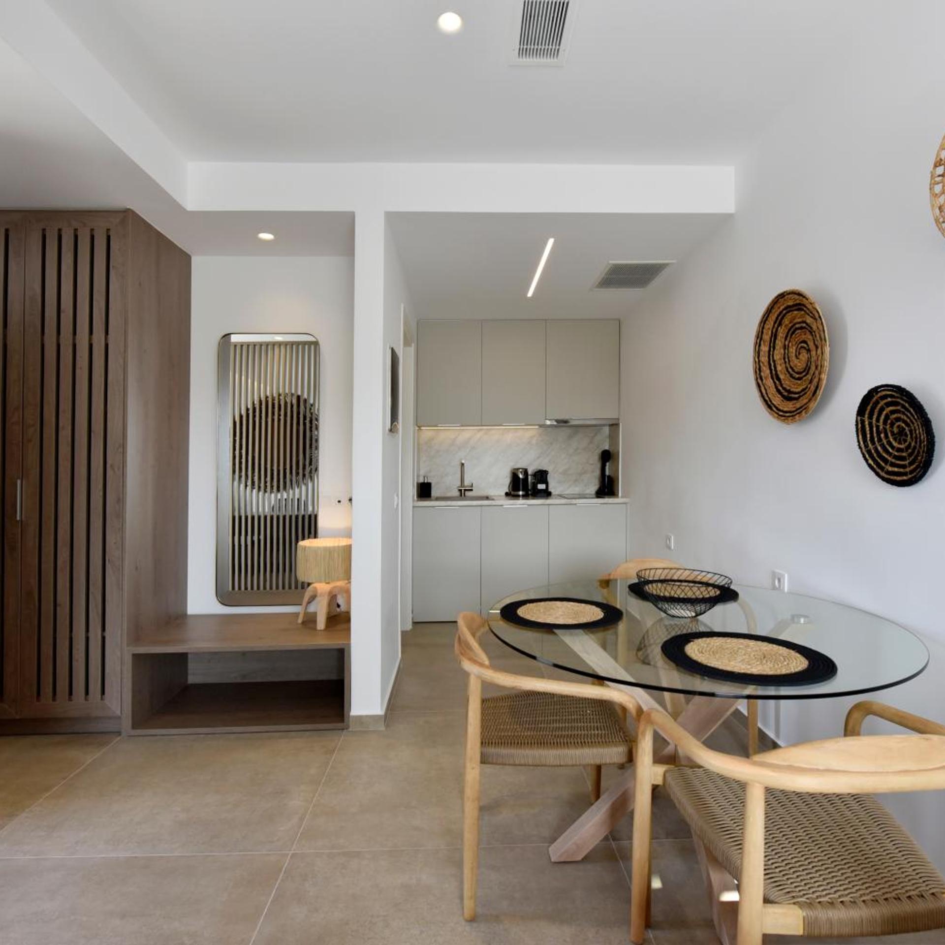 Anais Milos Suites 47/60