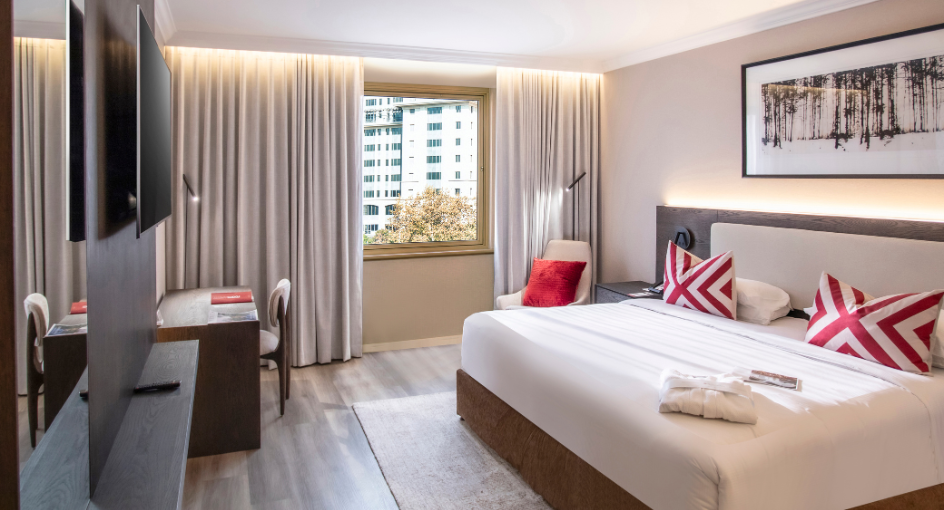Deluxe One Bedroom City View Suite