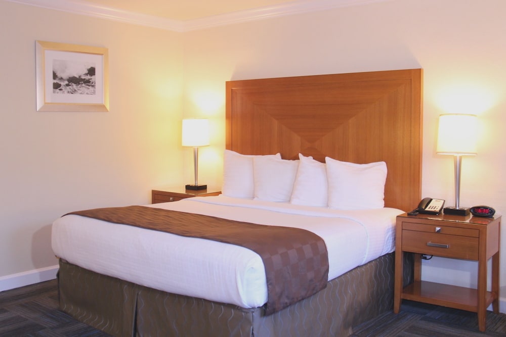 Inn at San Luis Obispo 17/57