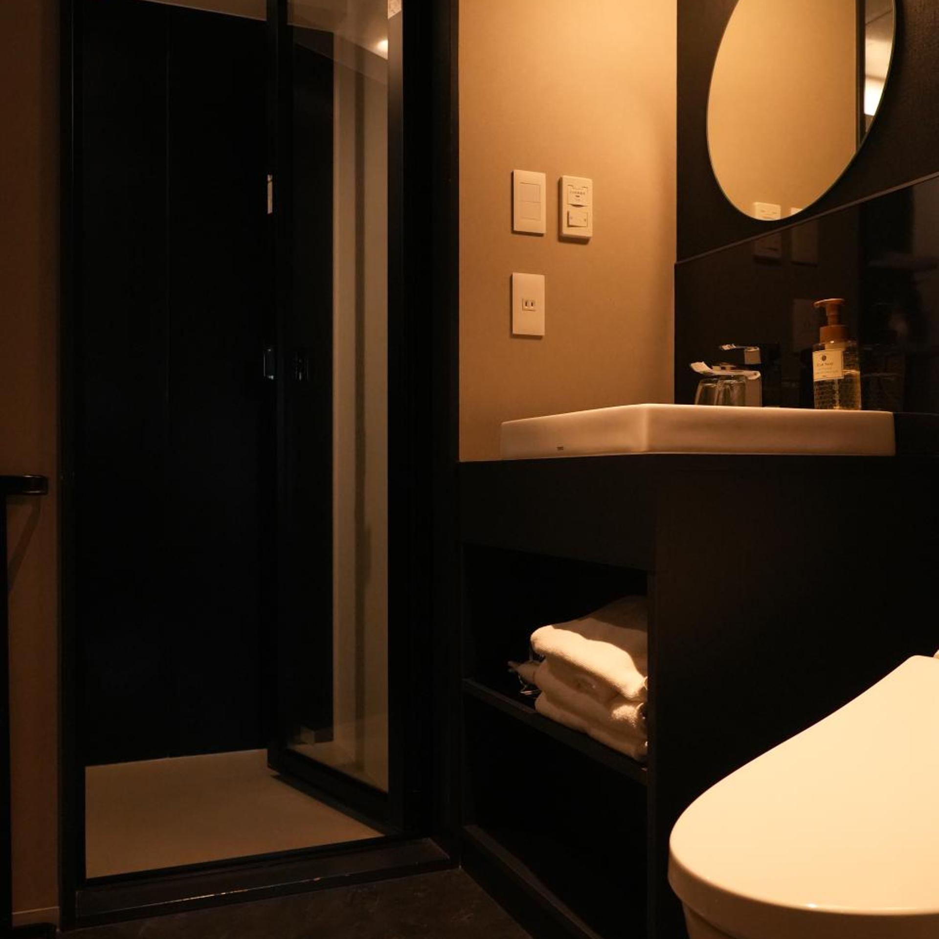 Hollywood, Twin Beds