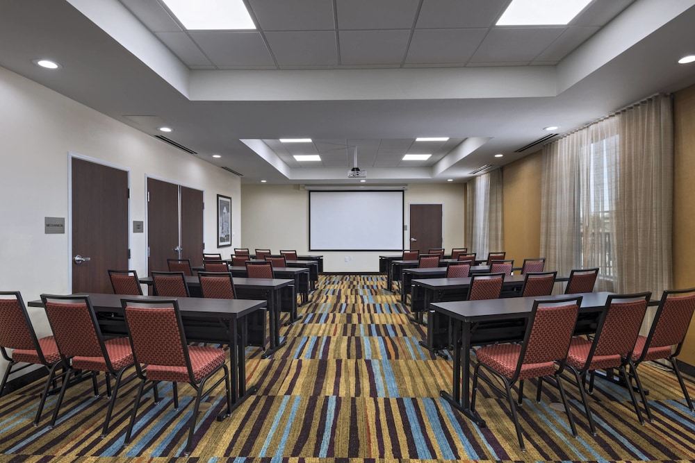 Fairfield Inn And Suites By Marriott Austin Buda 35/35