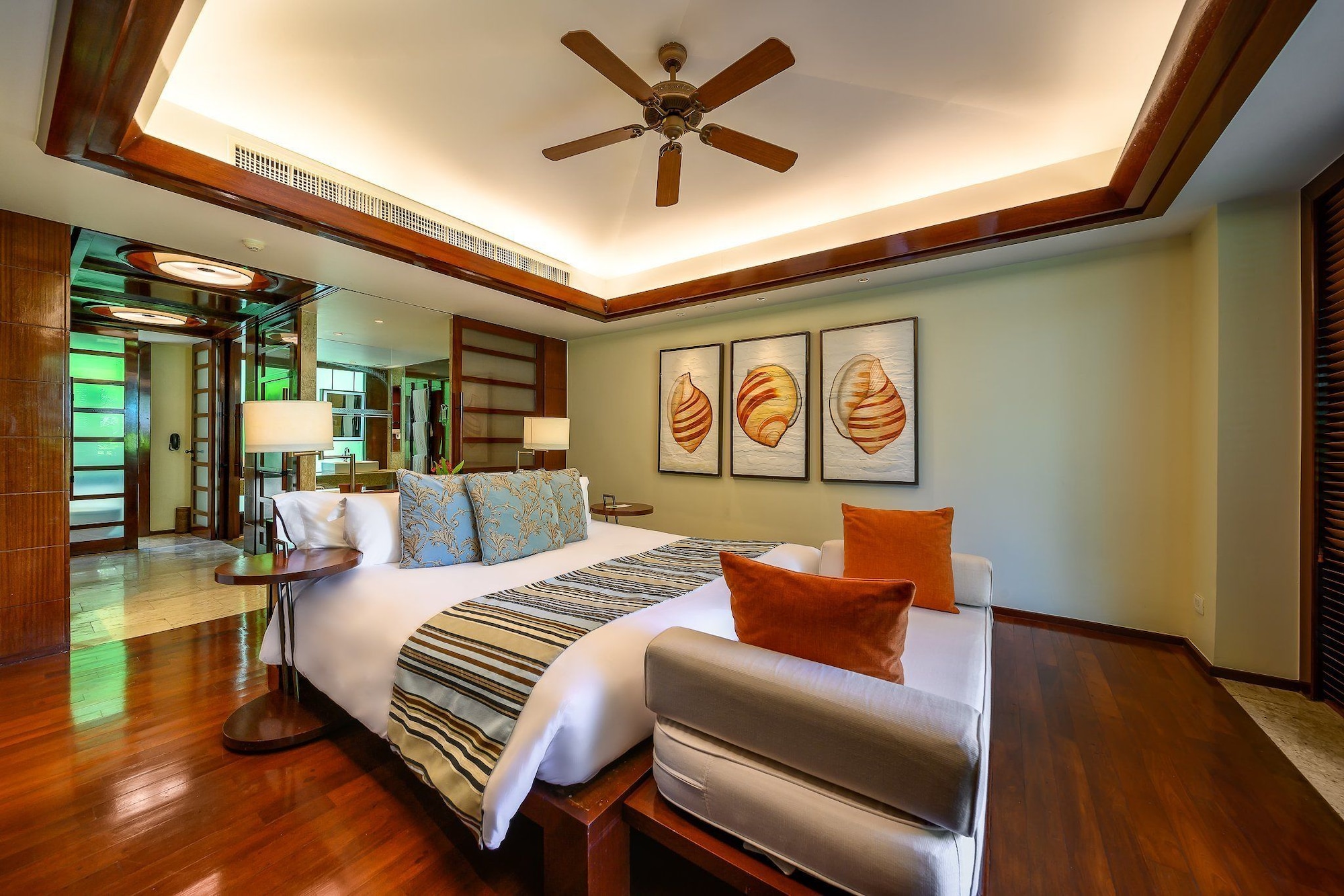 Deluxe, King Bed, Ocean View