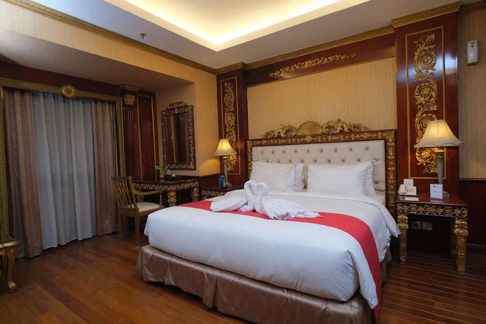 Grand Orchid Hotel 14/23