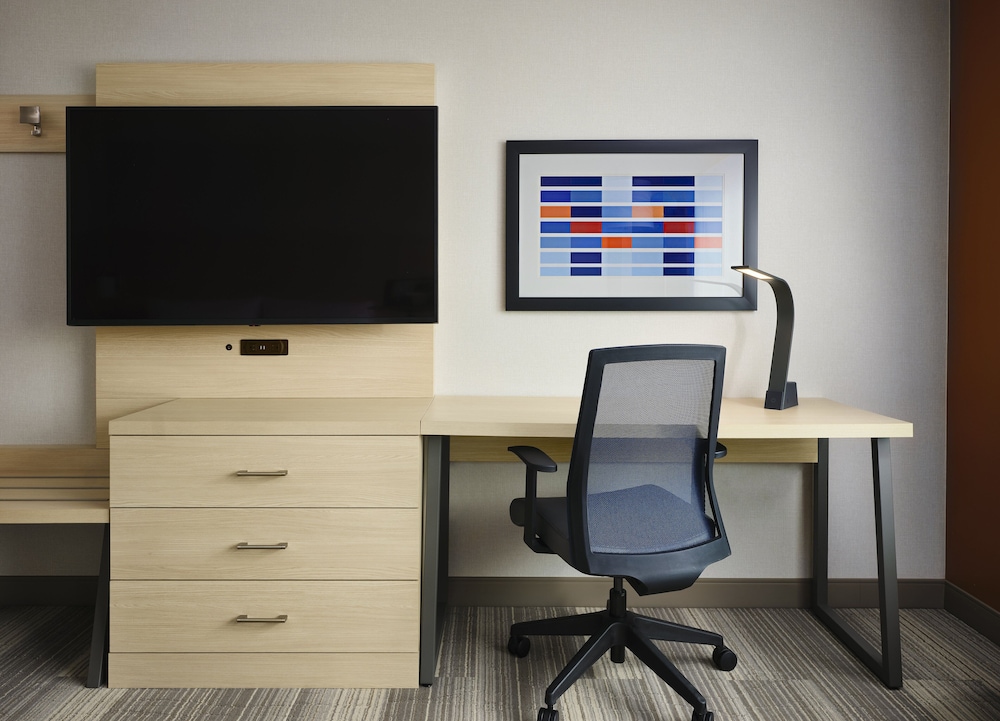Holiday Inn Express And Suites Lockport 46/48