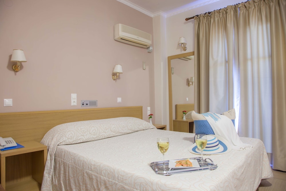 G. George Hotel 8/50
