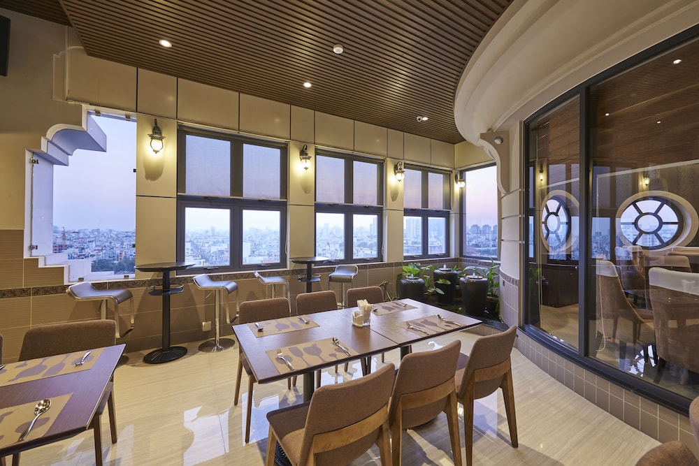 Athena Boutique Hotel 45/61