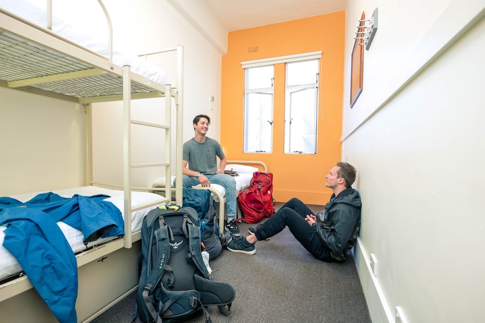 YHA Melbourne Central 24/35