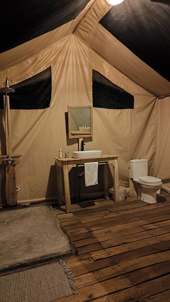 Julia's River Camp 9/50