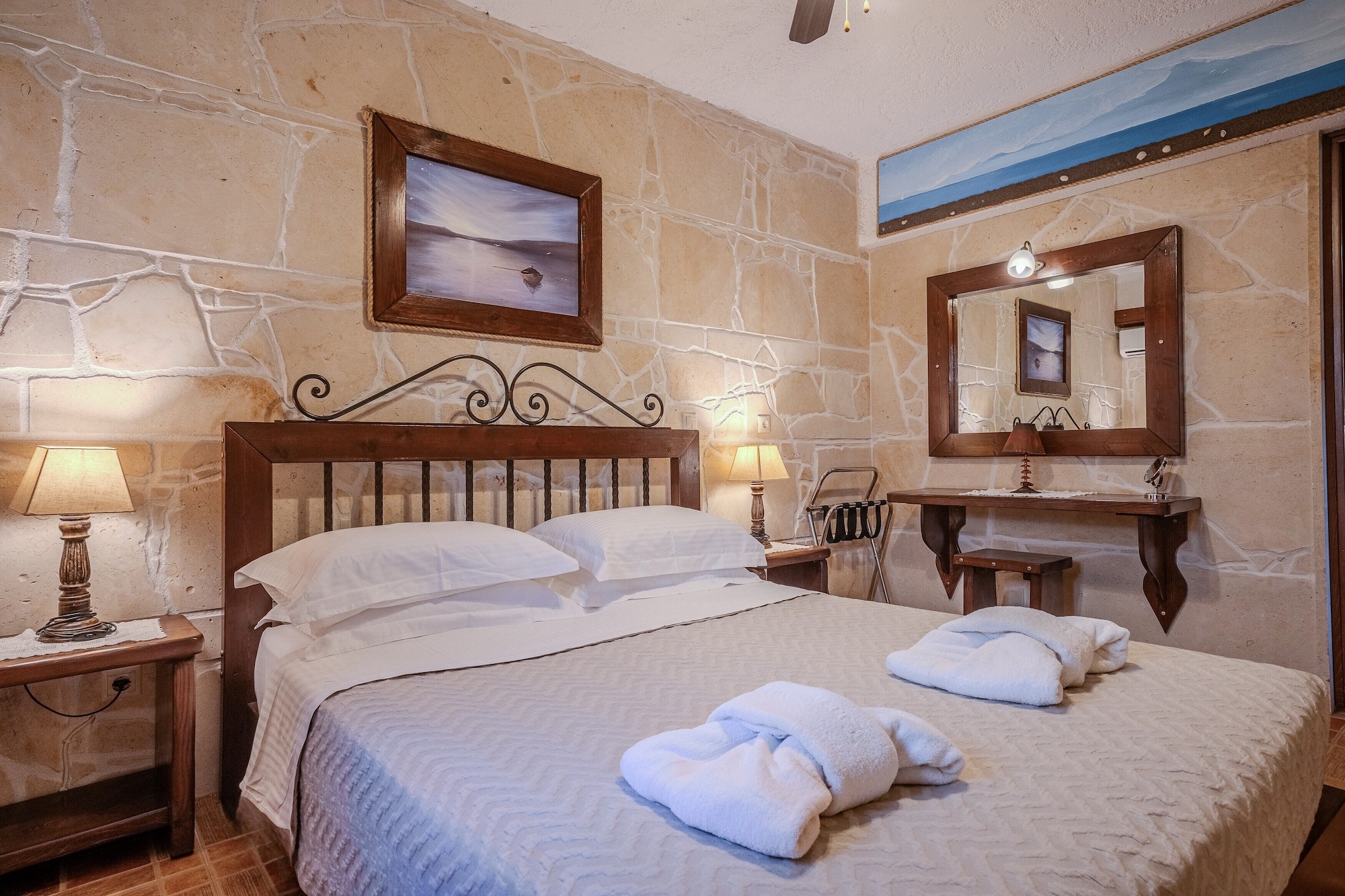 1 BEDROOM, SUPERIOR, APARTMENT, MOUNTAIN VIEW