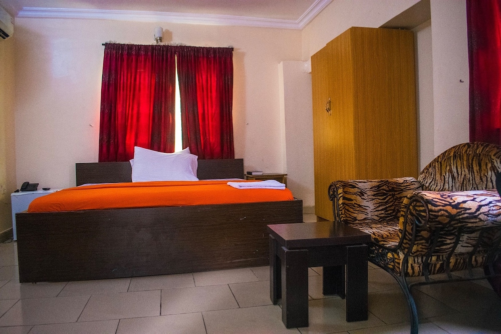 Bavidi Hotel 6/68