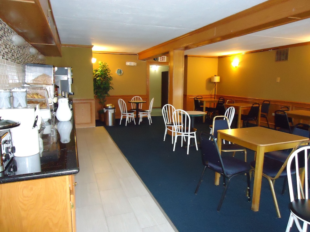 Walnut Inn Roland 38/49
