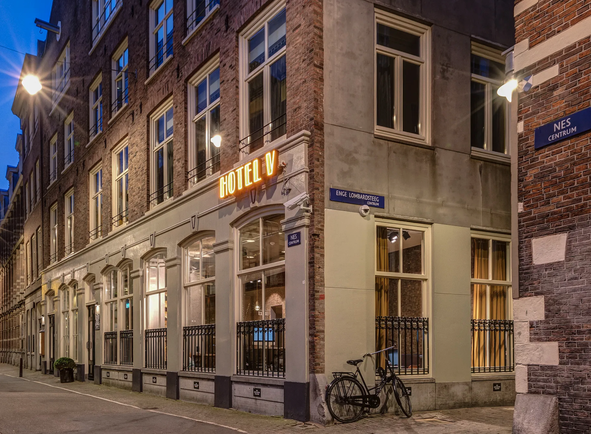 Hotel V Nesplein 3/3