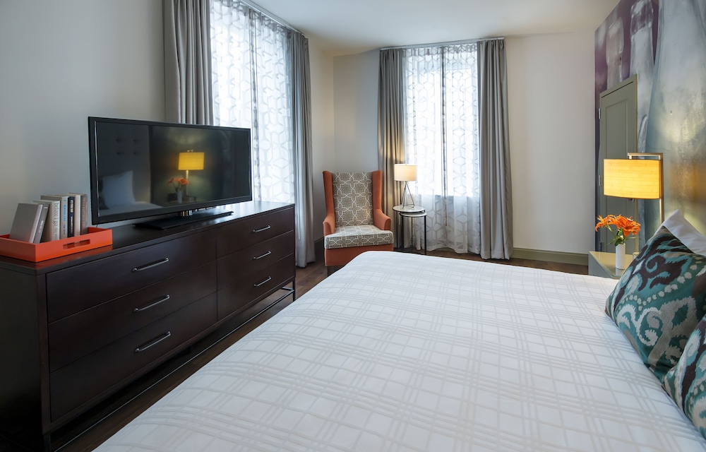 Hotel Indigo Savannah Historic District 20/83