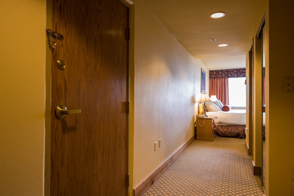 Grand Lodge Crested Butte 8/33